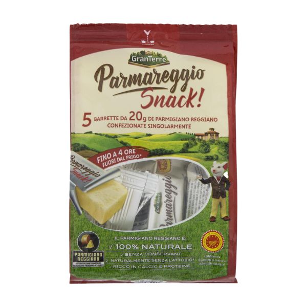 Queso parmesano en porciones