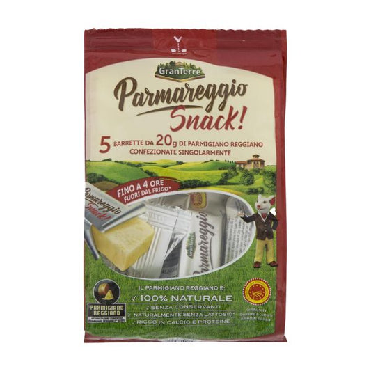 Queso parmesano en porciones